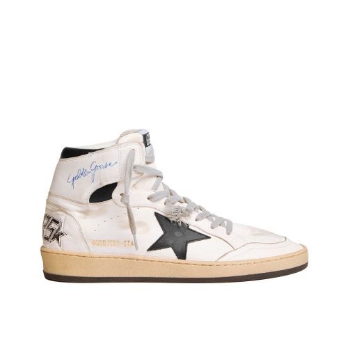 Golden Goose Unisex Sky-Star Sneakers In Nappa Leather With Leather Star And Heel Tab 